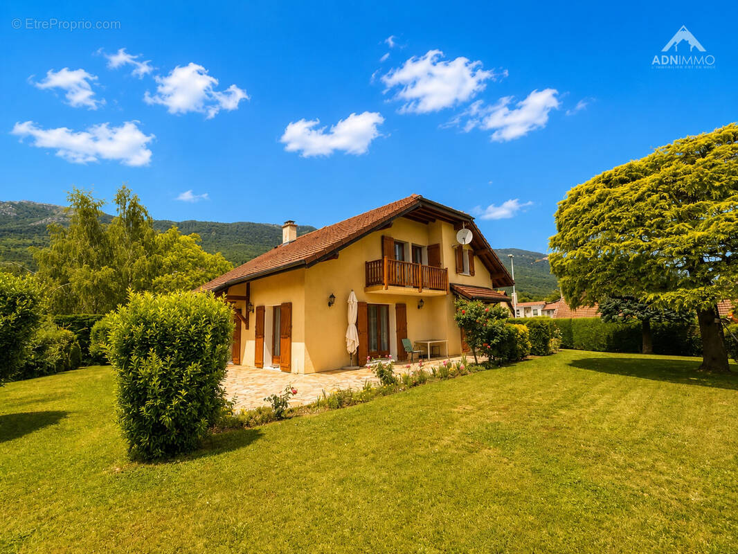 Maison à THOIRY