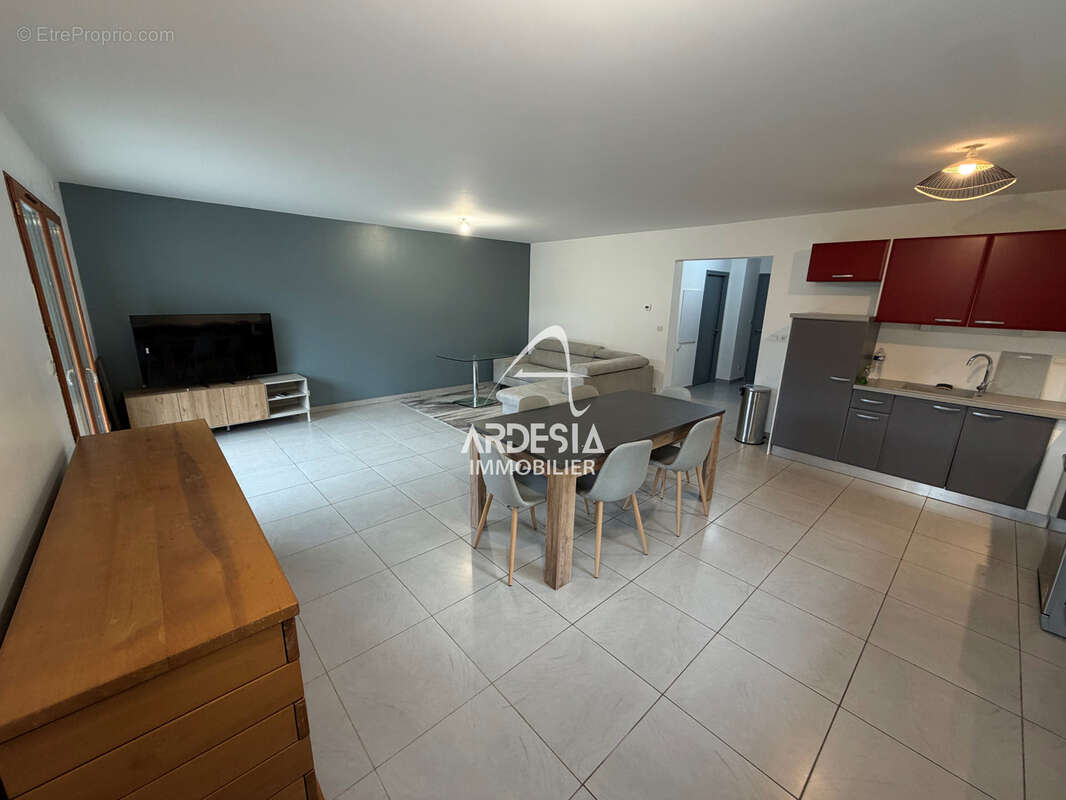 Appartement à SAINT-JEAN-DE-MAURIENNE