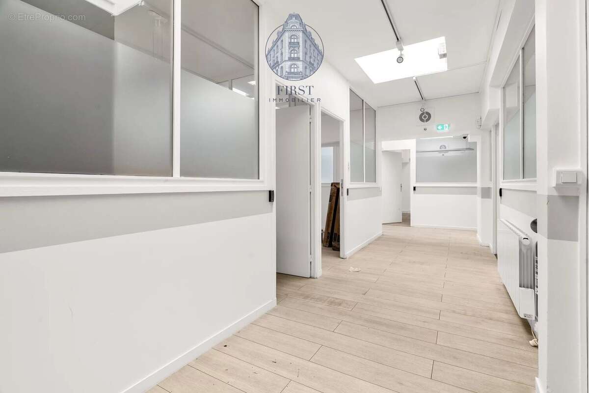 Commerce à PARIS-16E