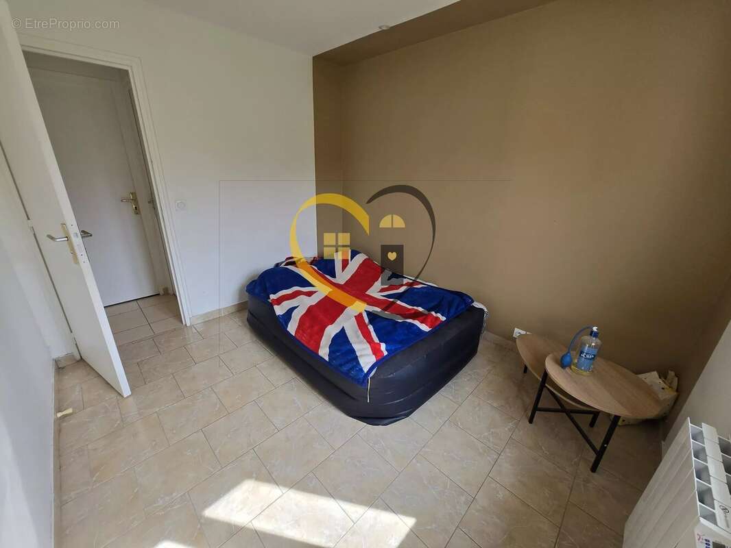 Maison à LES AIX-D'ANGILLON