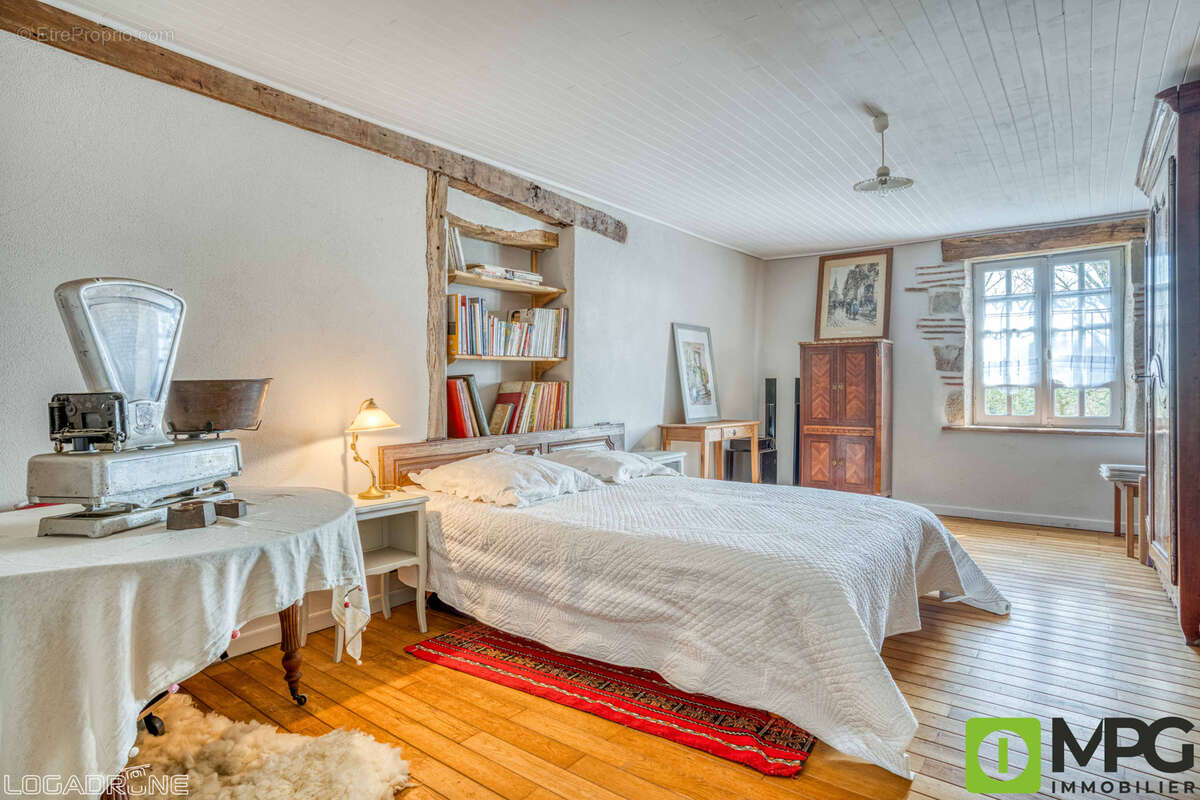 Proche CASSENEUIL à 15 minutes de VILLENEUVE SUR LOT, maison en pierres sur terrain de 2462 m2. - photo 13