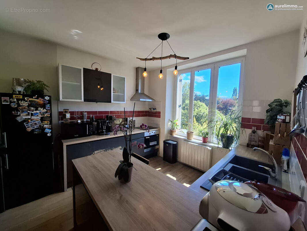 Maison à NERIS-LES-BAINS