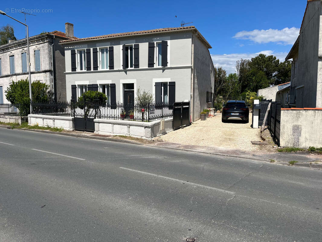 Arvert, Villa de charme 180m2 avec jardin paysagé, piscine. - photo 16