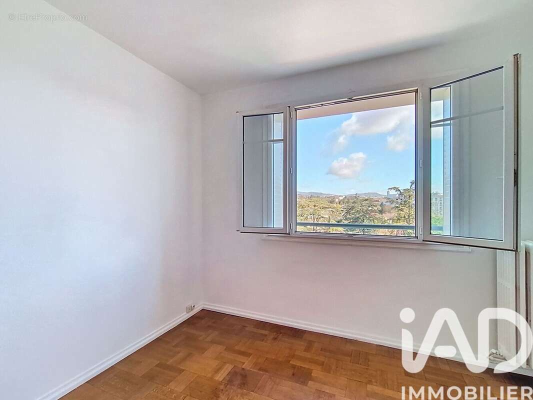 Photo 4 - Appartement à TASSIN-LA-DEMI-LUNE