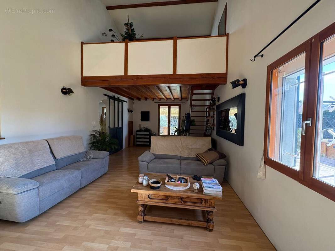 Maison à BEAUREPAIRE