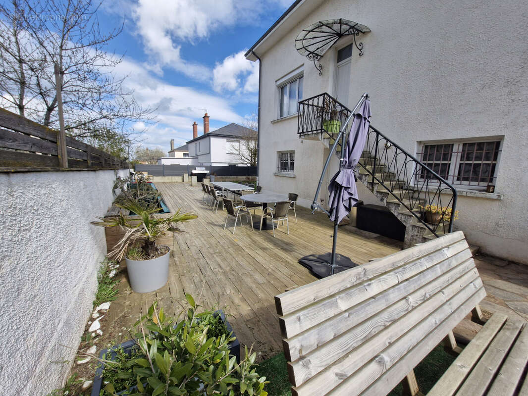 Maison à LUC-LA-PRIMAUBE