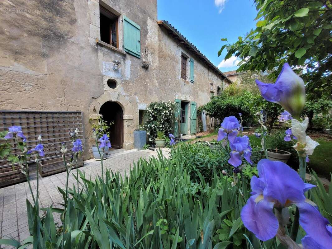 Photo 2 - Maison à LATILLE