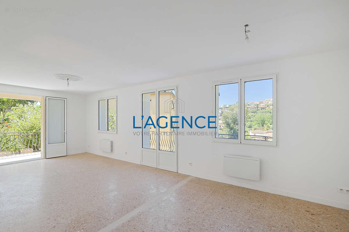 Maison à HYERES