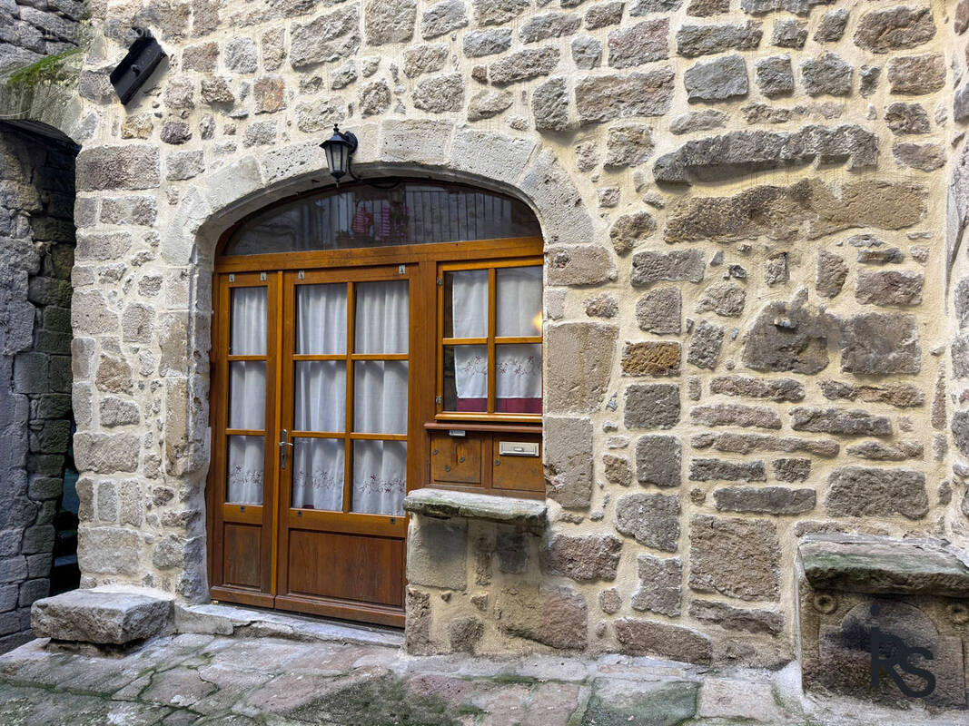Maison à LARGENTIERE