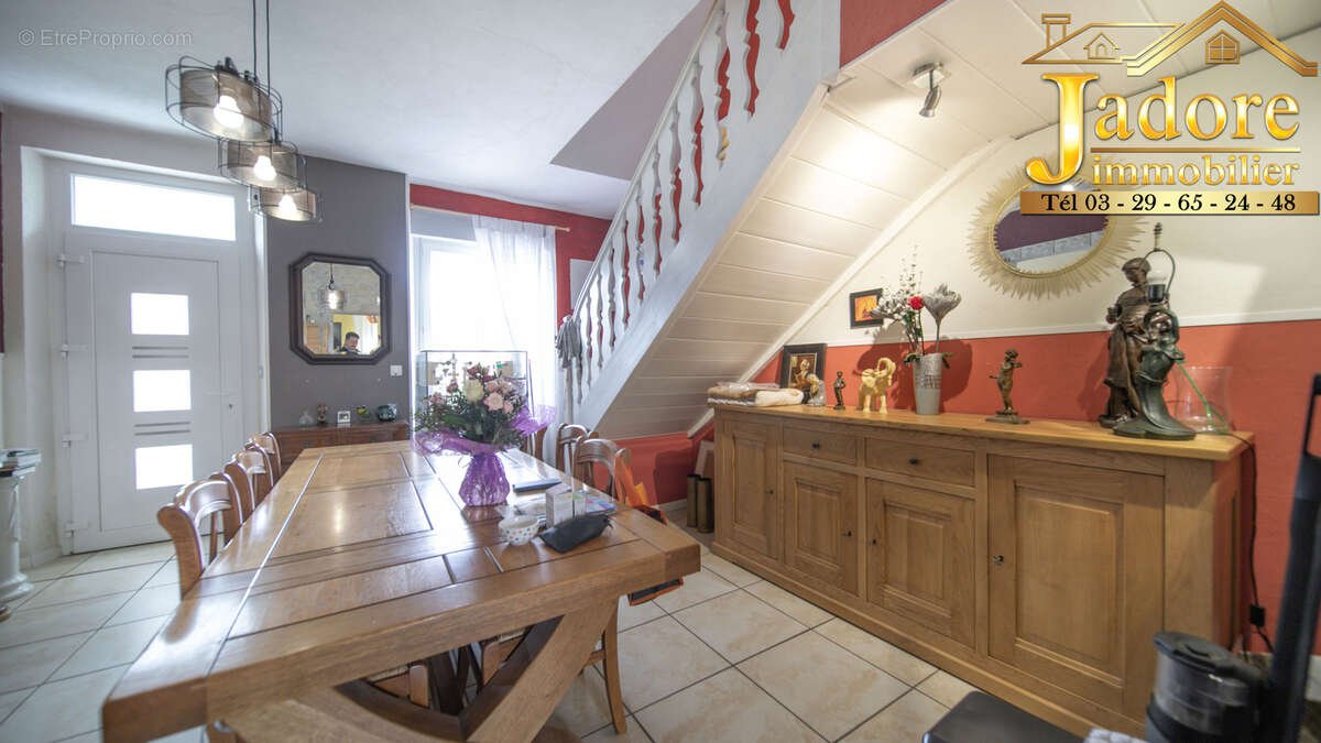 Maison à NEUVILLERS-SUR-FAVE