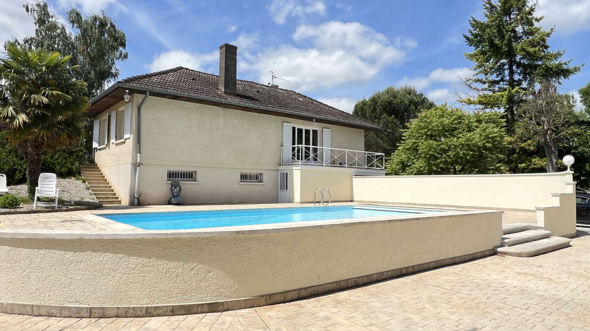 Maison à LADOIX-SERRIGNY