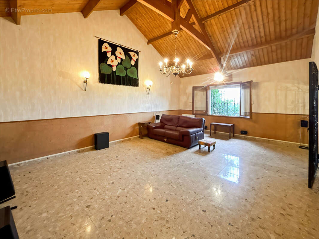 Maison à VILLERS-SUR-LE-ROULE