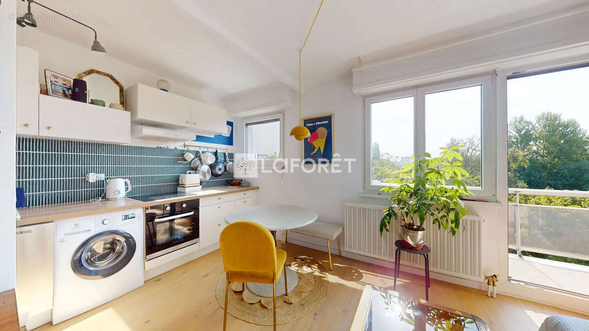 Appartement rénové Strasbourg 2 pièces 48.21 m2 - photo 3