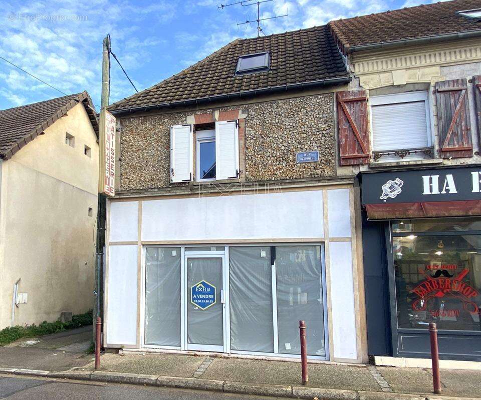 Maison à ROSNY-SUR-SEINE