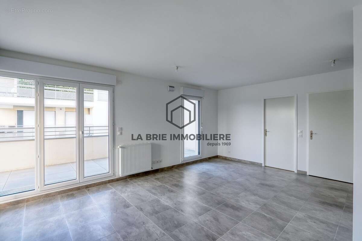 Appartement 49 m² à Mennecy  - photo 4