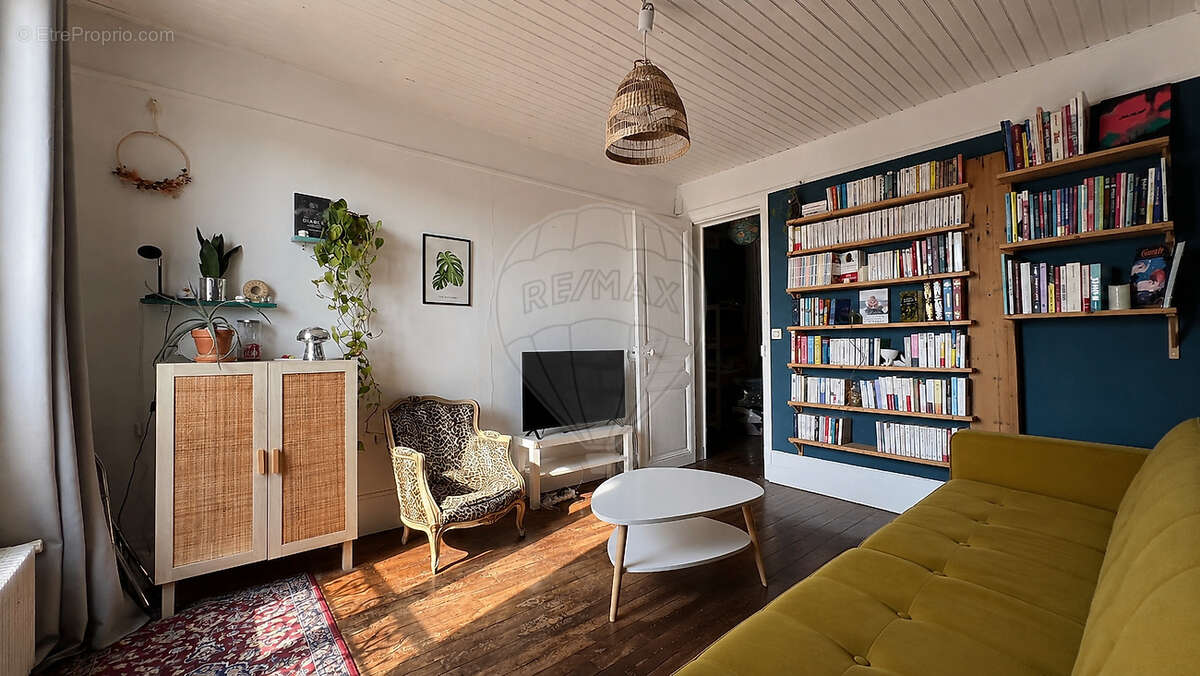 Appartement à PARIS-11E