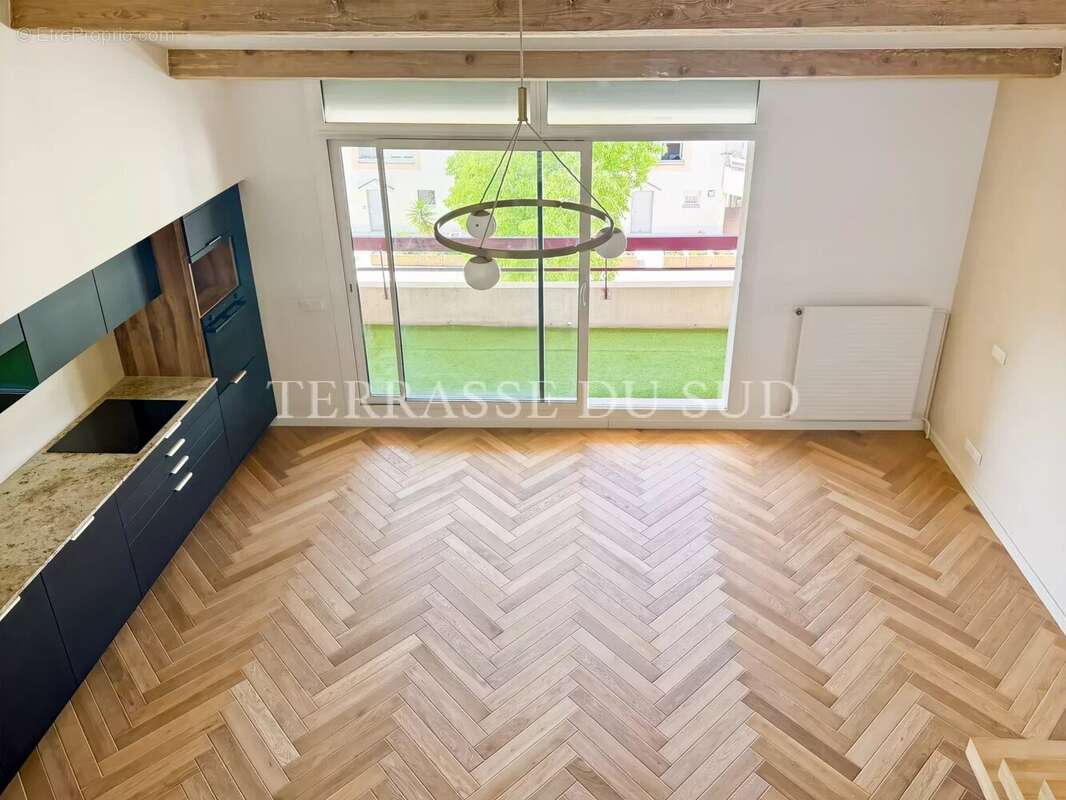 Appartement à MARSEILLE-8E