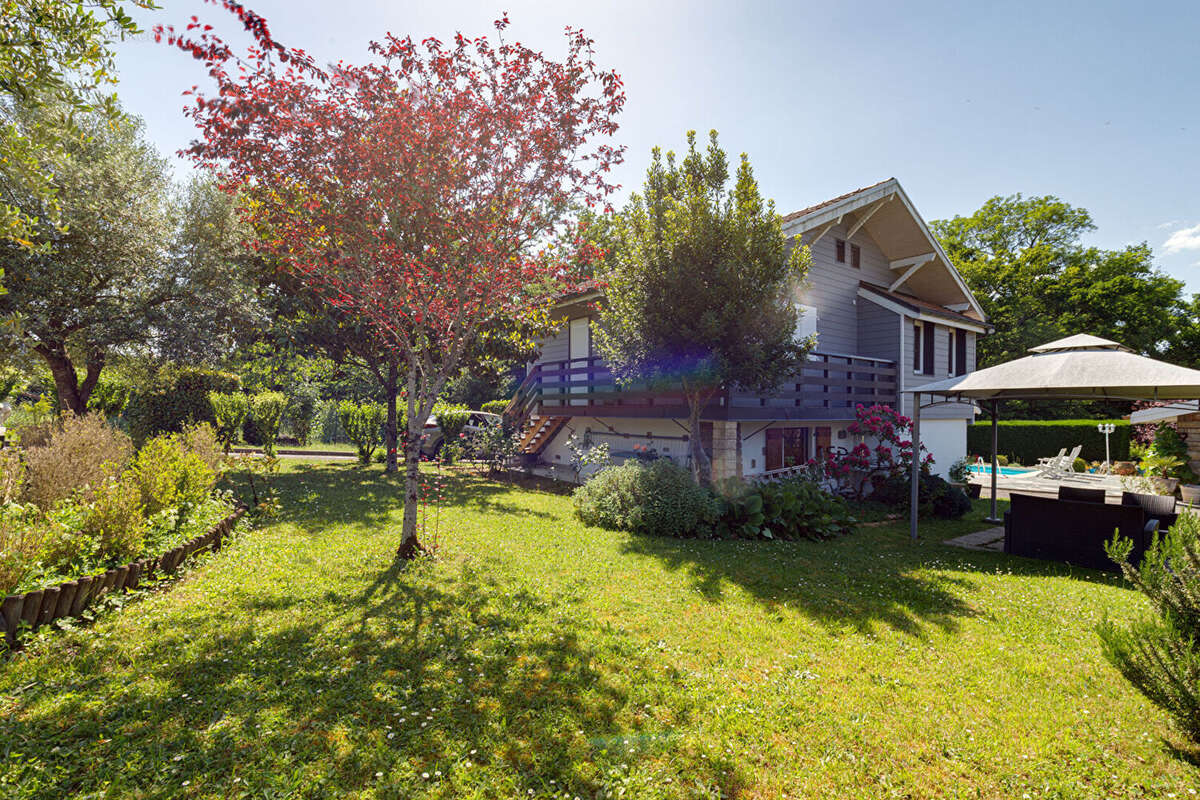 Maison Yvoire 4 pièces 100,50 m² sur 1180 m² de terrain avec piscine. - photo 12