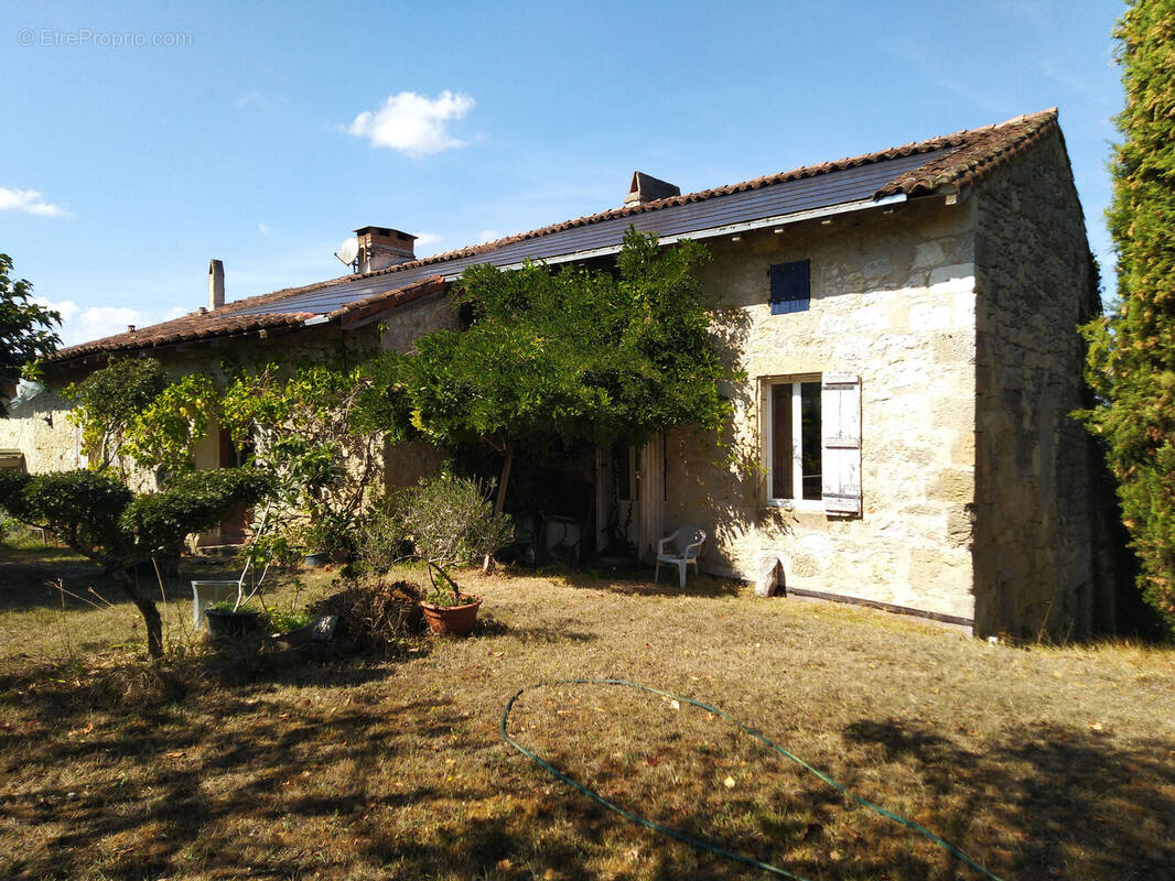 Maison à PRAYSSAS