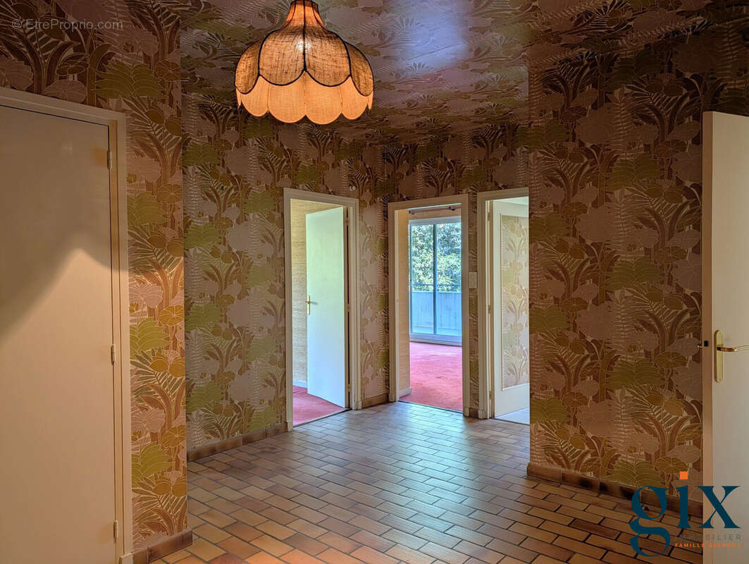 Appartement à MEYLAN