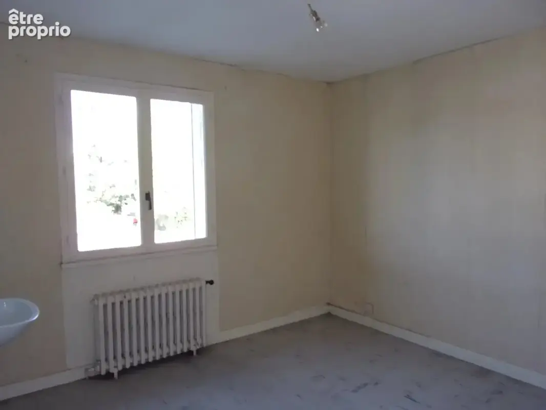 Moulins,  sur 572 m², Immeuble complet, à rénover - photo 5
