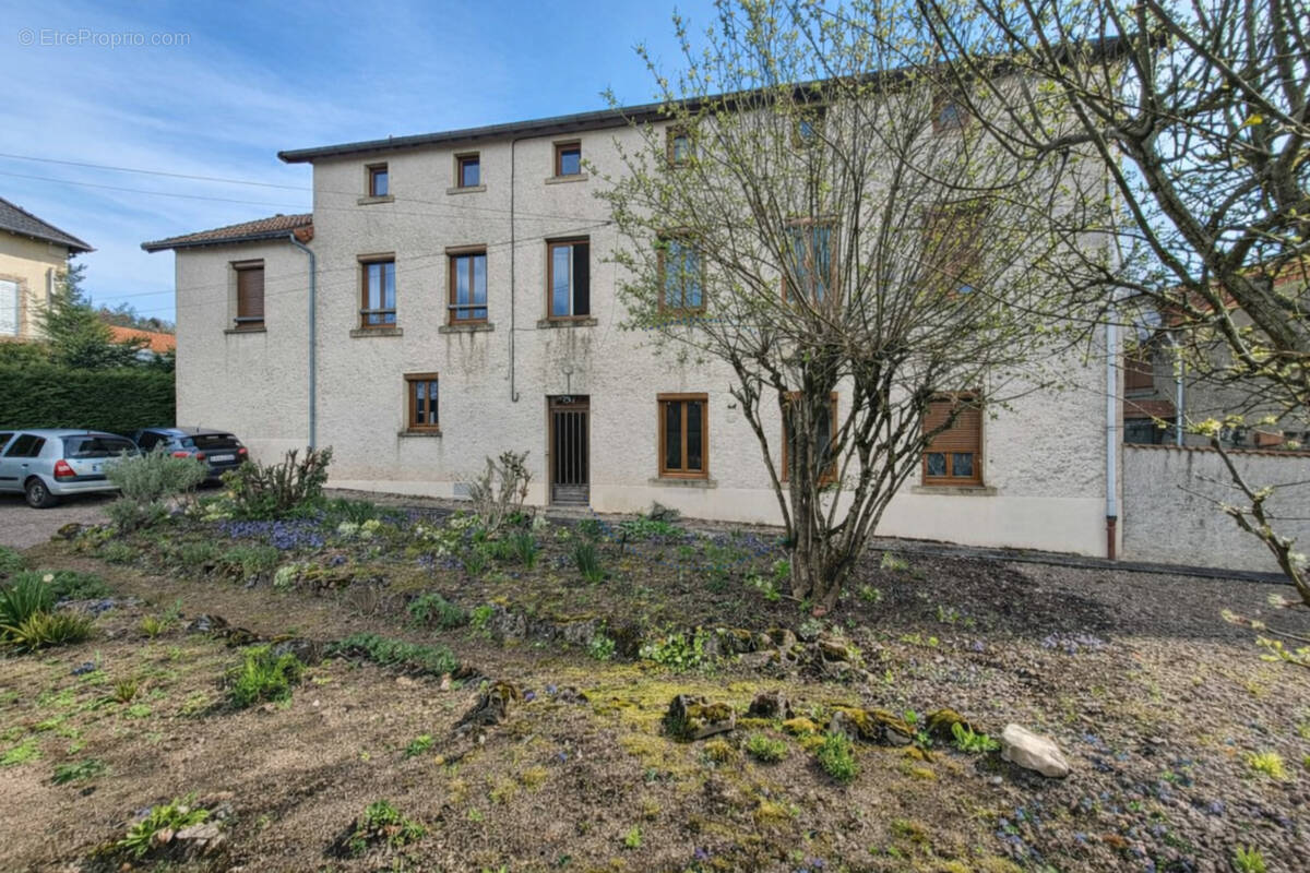 Appartement à CHAUFFAILLES