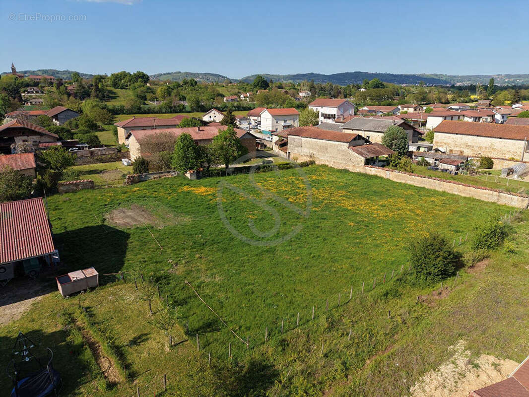 Terrain à batir sur la commune de Sardieu - photo 2