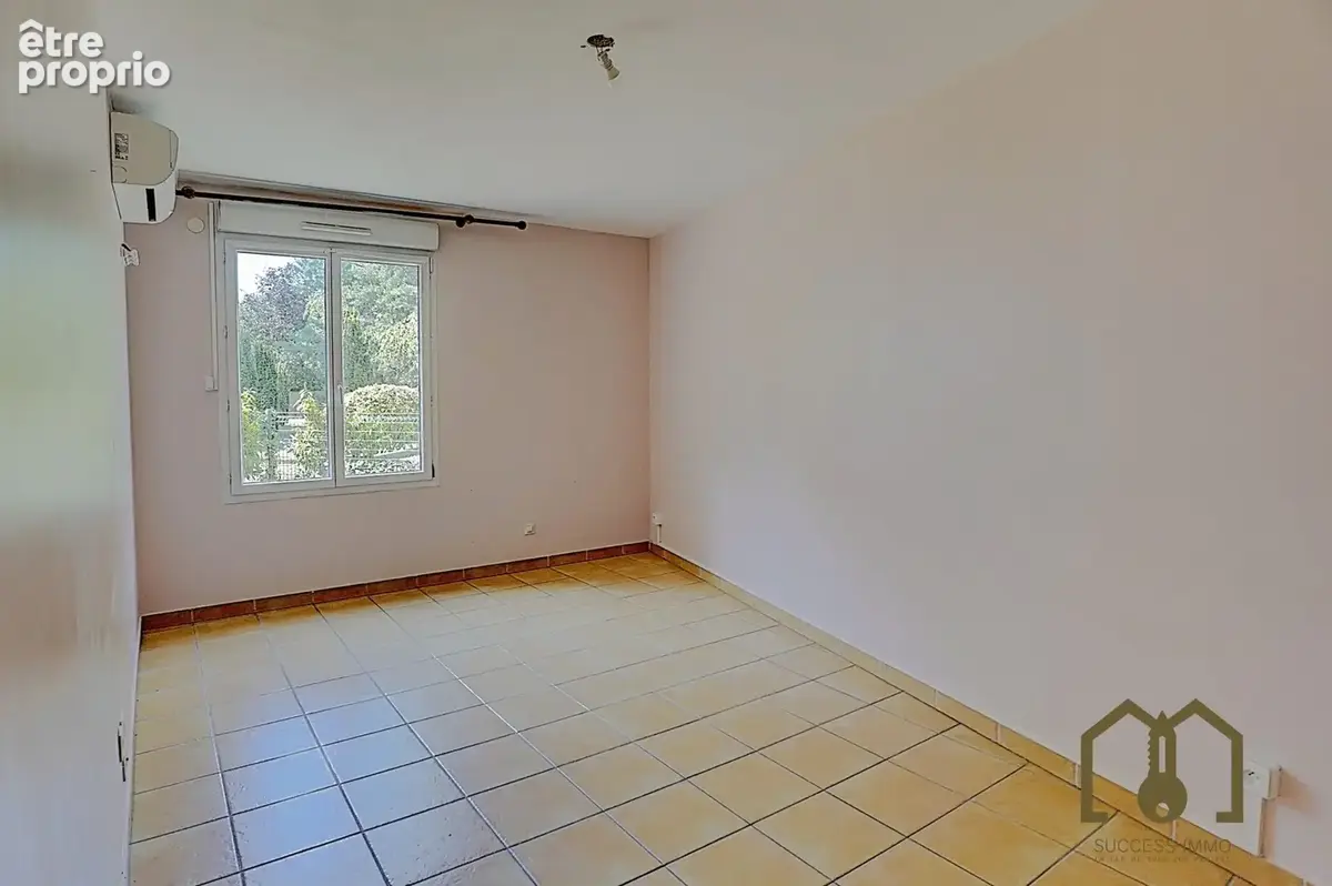 Appartement 89 m² à Vaulx-En-Velin  - photo 4