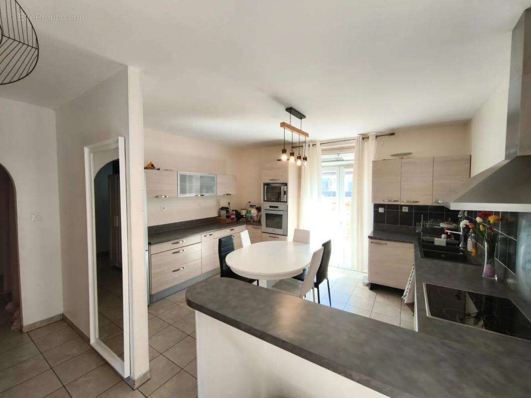 Maison à LA RICAMARIE