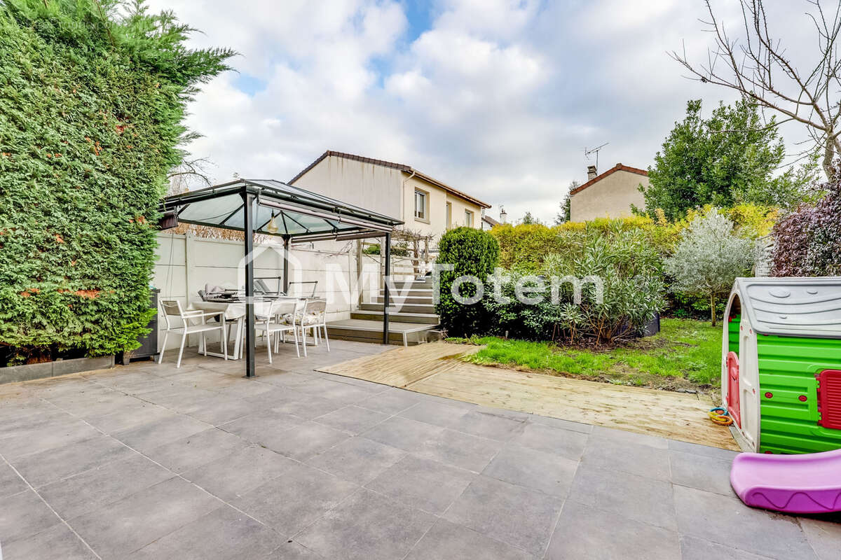 Maison à LES PAVILLONS-SOUS-BOIS