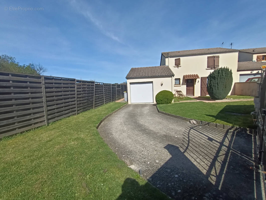 Maison à VARENNES-SUR-ALLIER