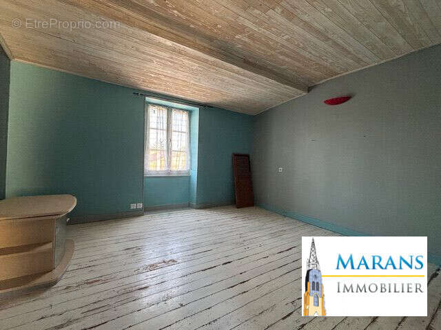 Maison à LE GUE-DE-VELLUIRE