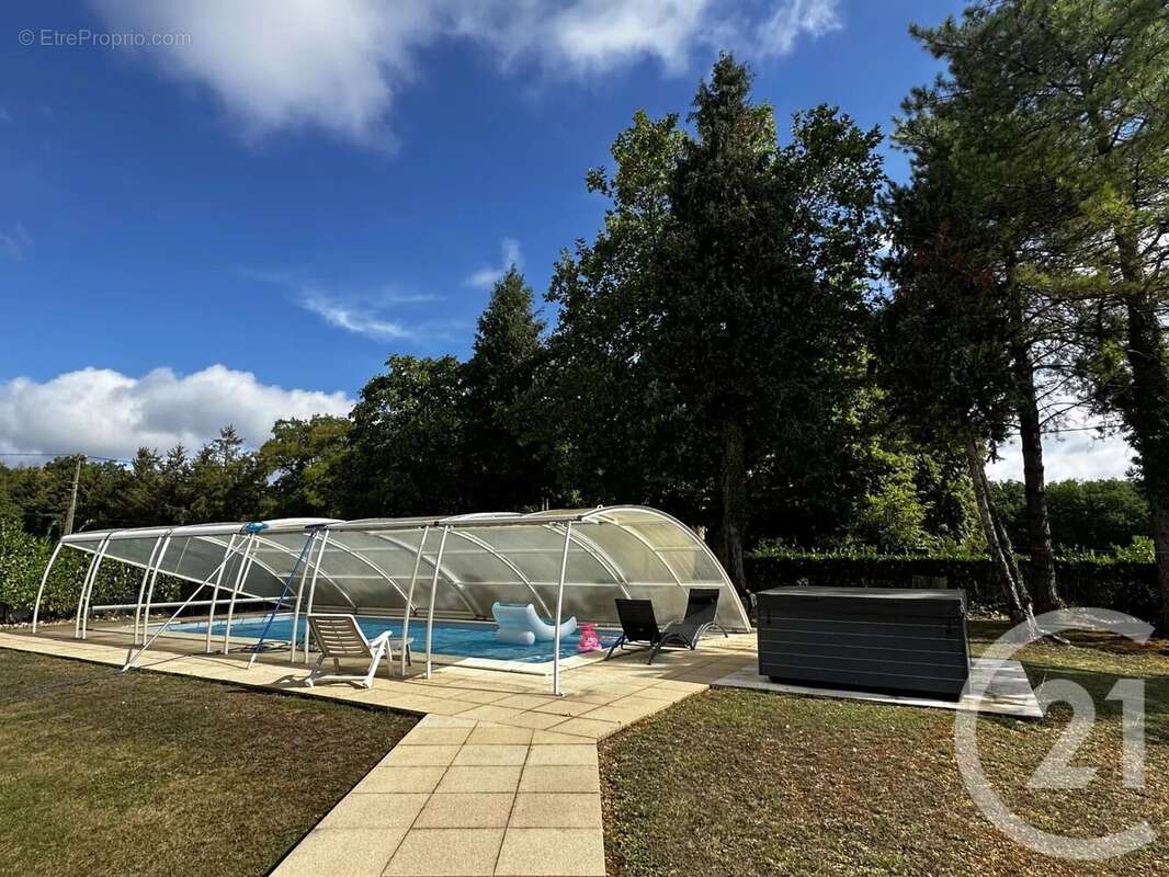 Maison à ROMAZIERES