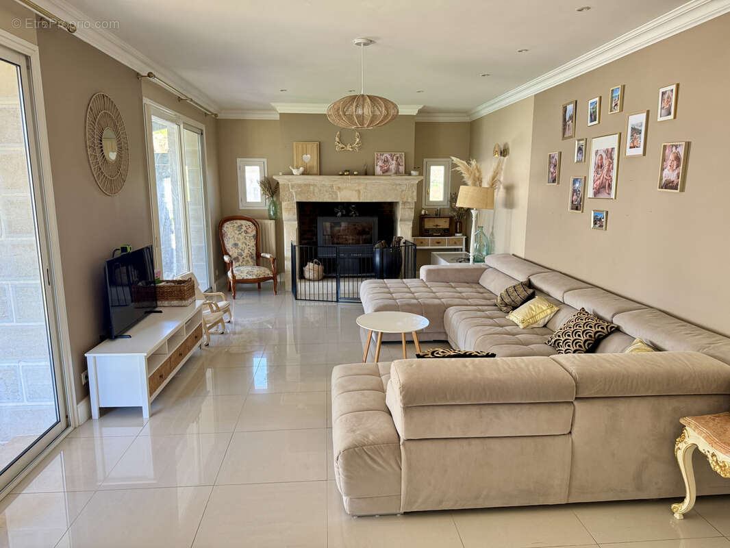 Maison à SAINT-AULAIRE