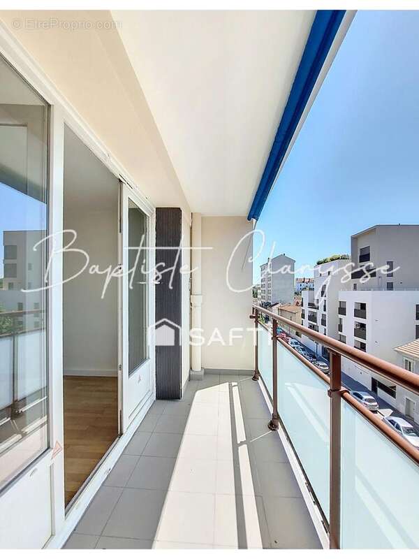 Photo 2 - Appartement à LYON-8E