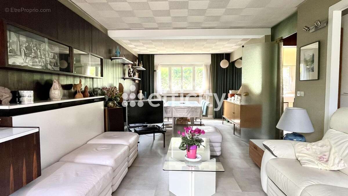 Maison à LOUVECIENNES