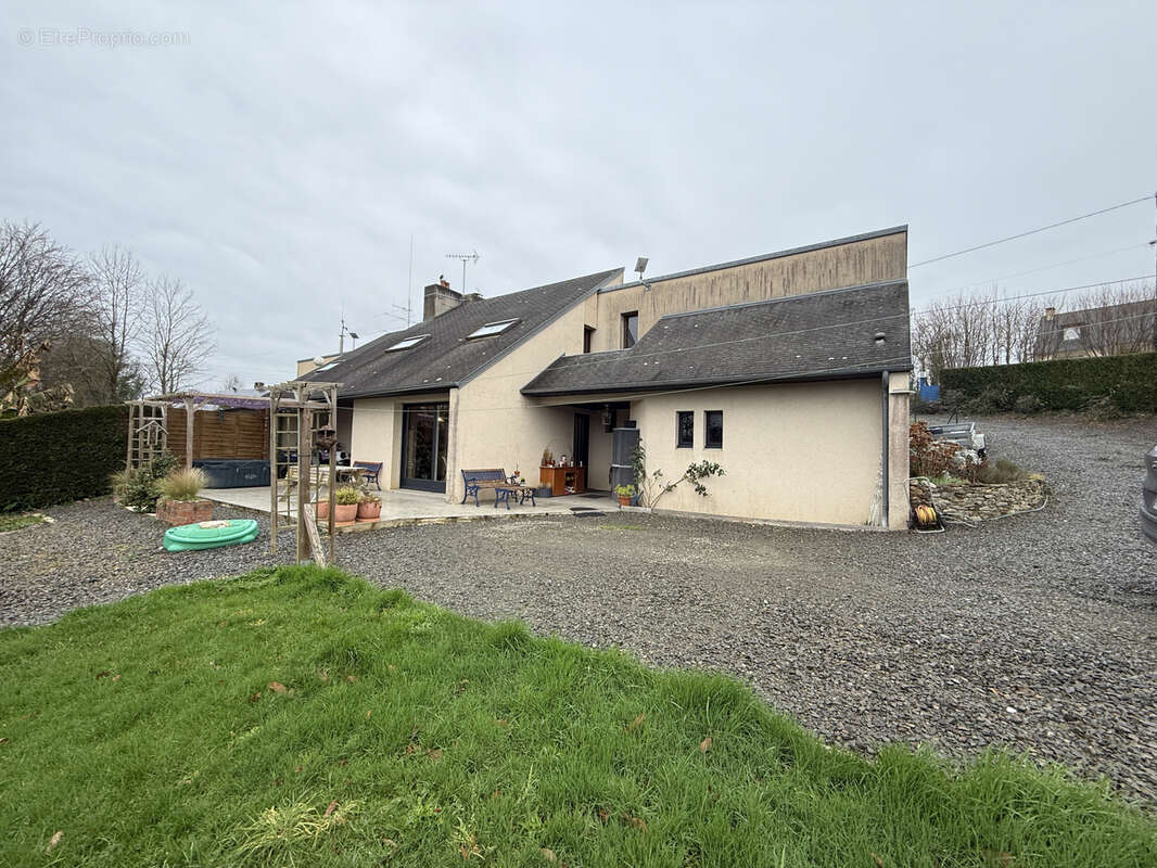 Maison à ISIGNY-LE-BUAT