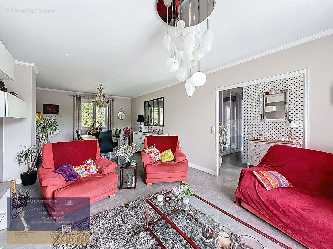 Maison à SAINT-PARRES-AUX-TERTRES