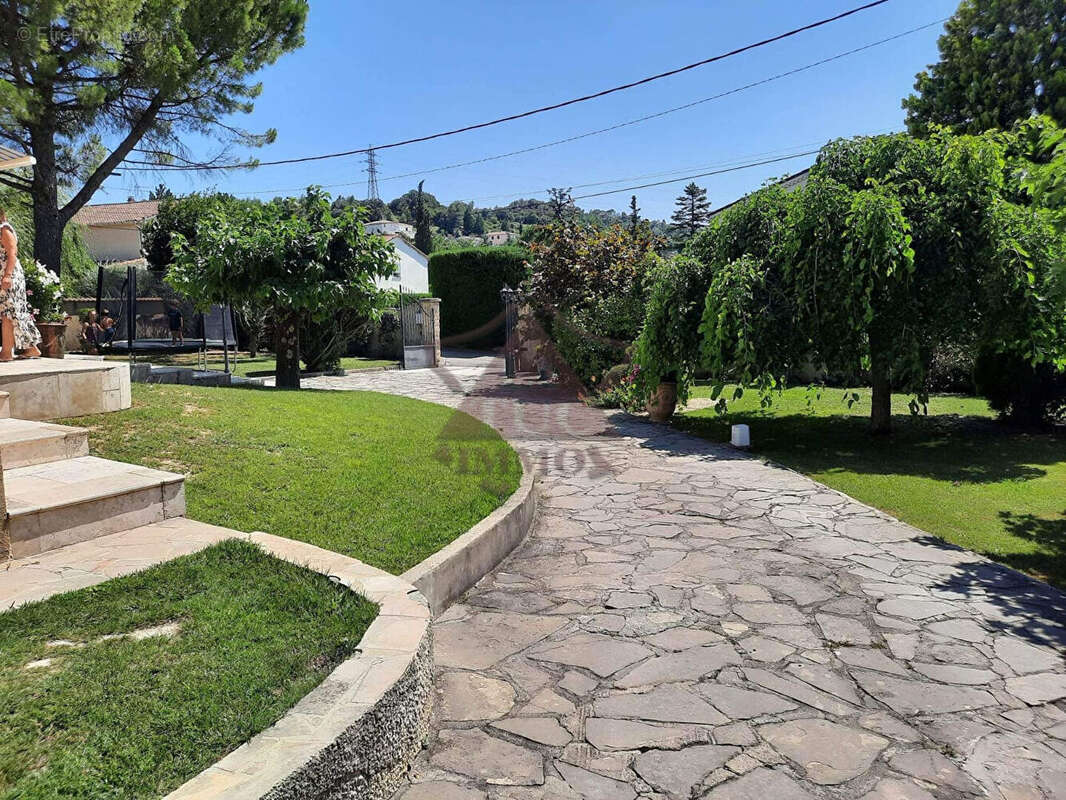 Maison à SAINT-PRIVAT-DES-VIEUX