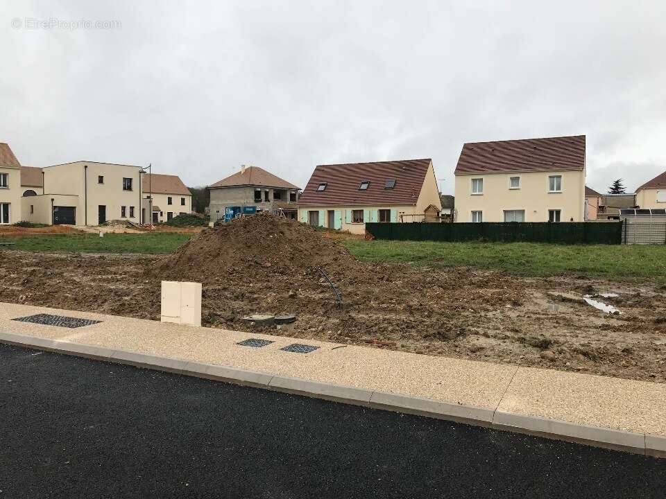 Terrain à CHELLES