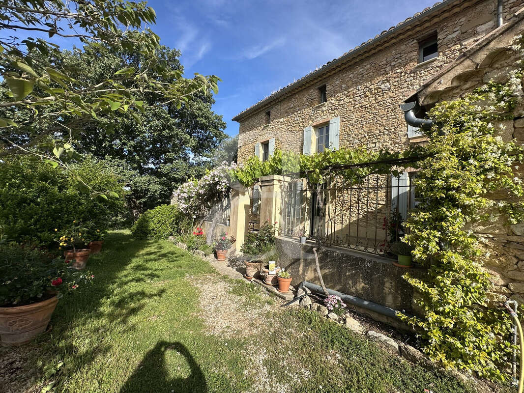 Maison à VAISON-LA-ROMAINE