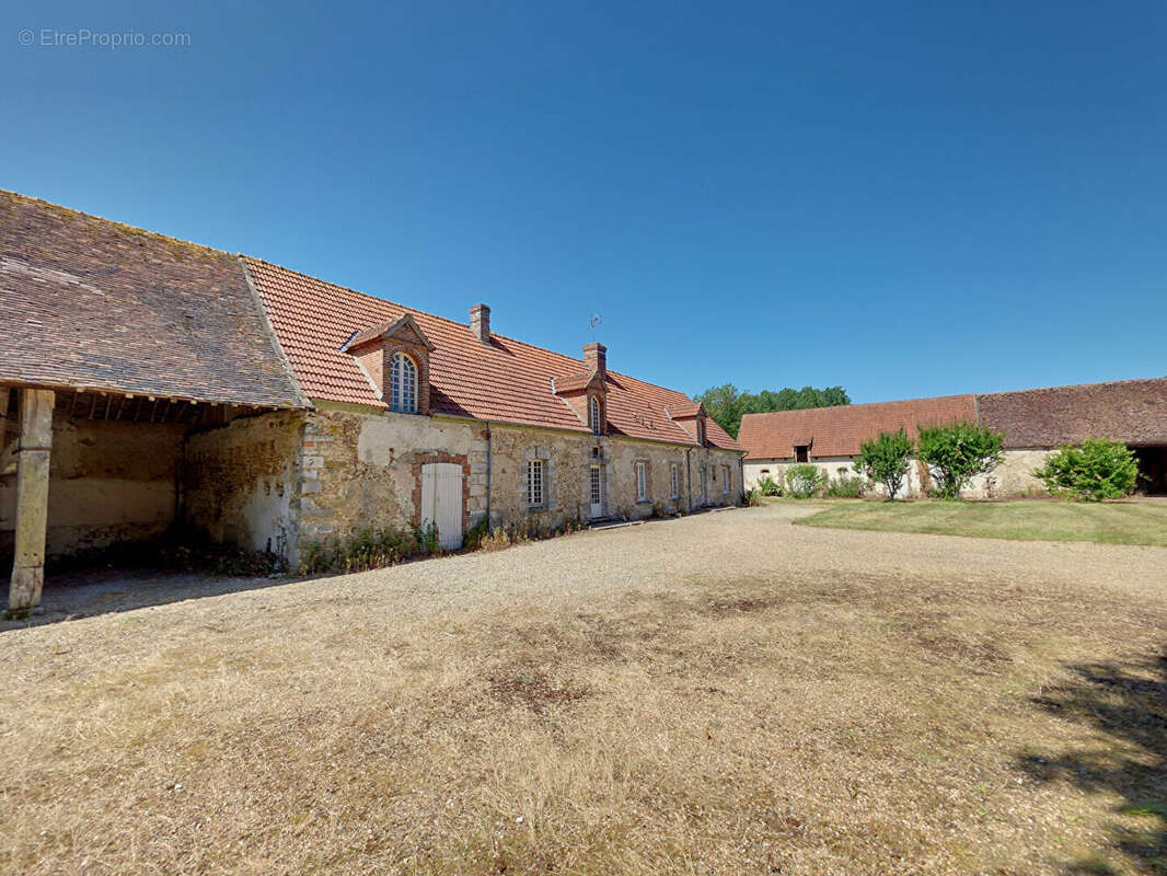 Corps de ferme 265 m2 - photo 16