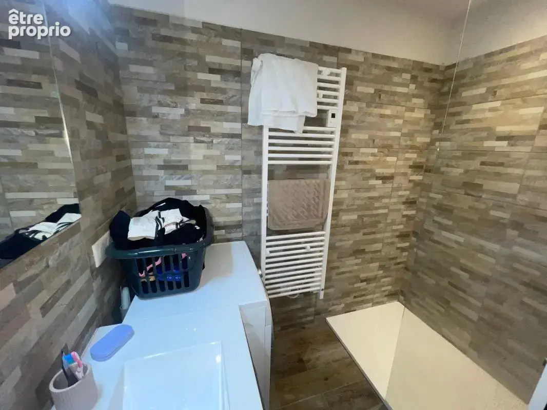 A vendre toulon  83200 quartier saint roch appartement 2 pieces - photo 4
