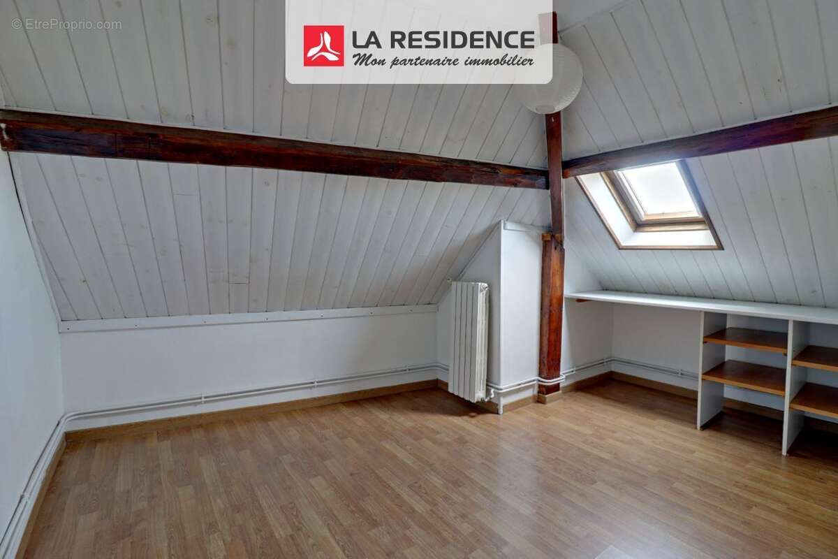 Appartement à NANTERRE