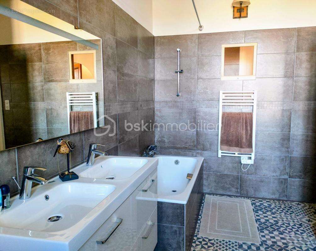 Maison à BARBENTANE