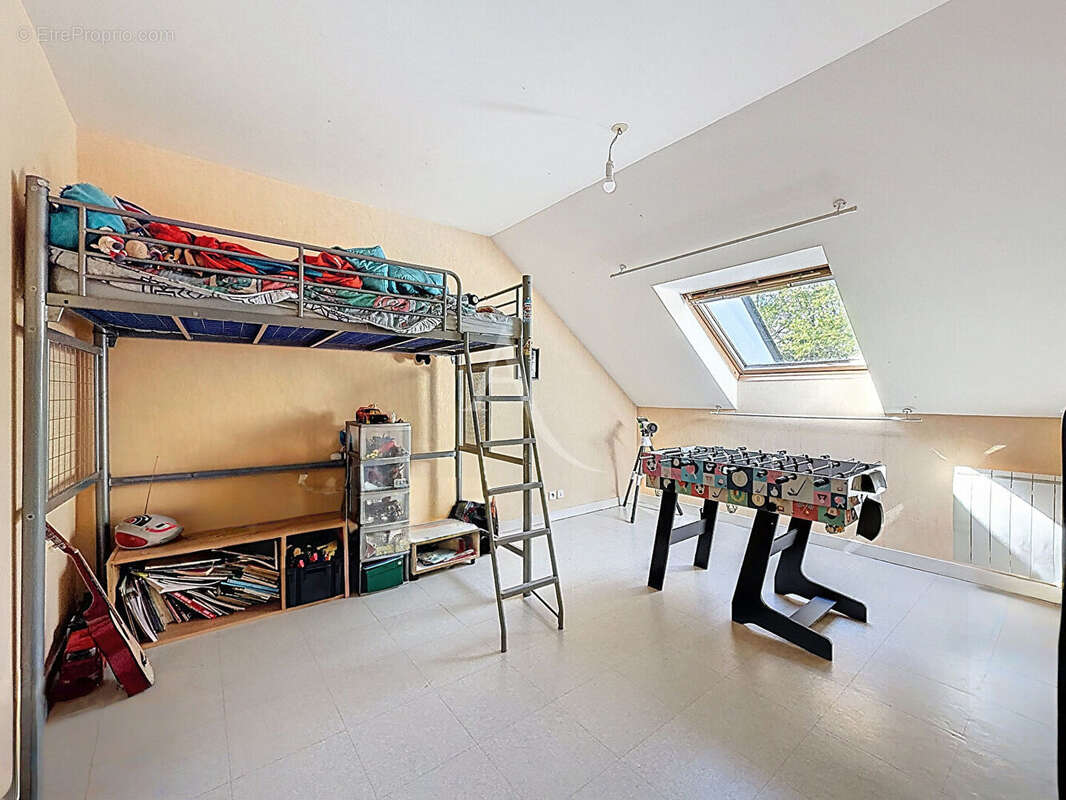 Maison à BRISSAC-QUINCE