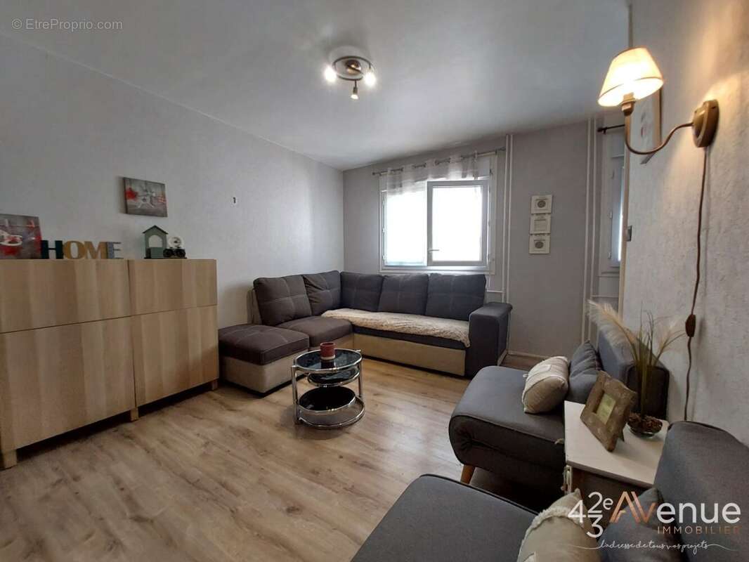 Appartement à SAINT-ETIENNE