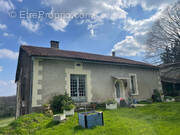 Maison à BOURDEILLES