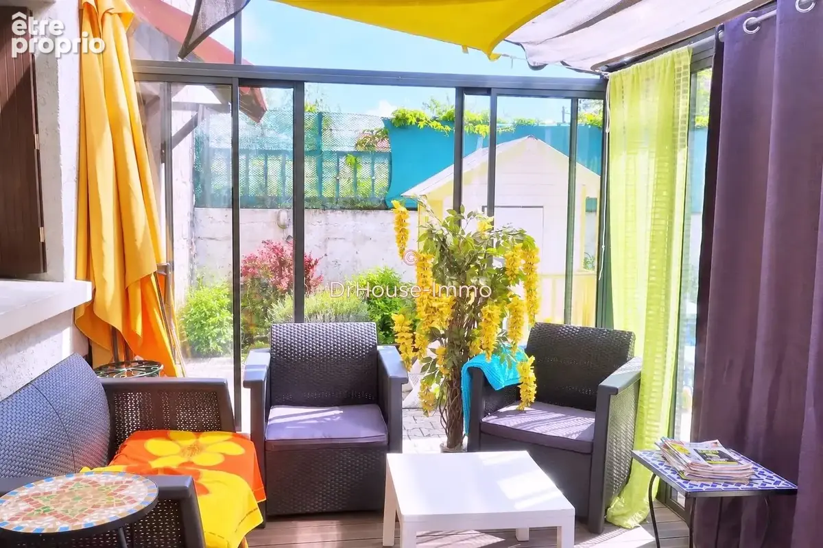 Appartement 5 pièces 122 m² à vendre à Saint-Etienne (42100) - photo 1