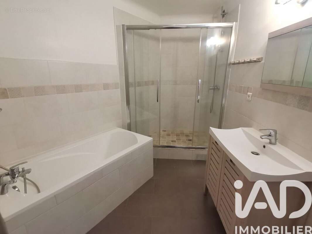 Photo 8 - Appartement à LE KREMLIN-BICETRE